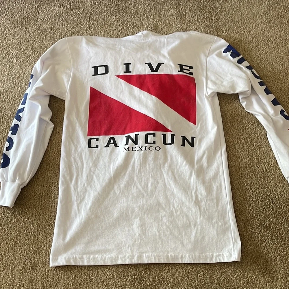 Cancun, Mexico sweatshirt - Picture 5 of 5